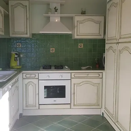 Résidence U Melu Grand T2 à L'étage *