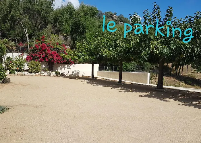 Résidence U Melu Grand T2 à L'étage Appartement *