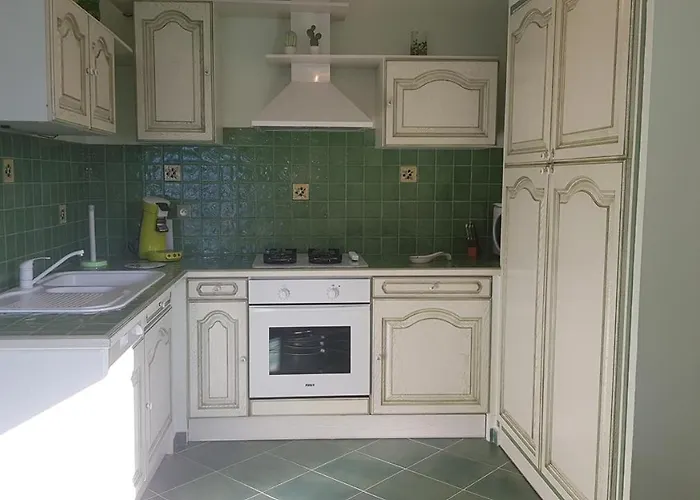 U Melu Grand T2 A L'etage *