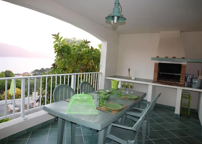 Résidence U Melu Grand T2 à L'étage