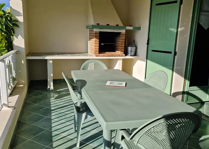 U Melu Grand T2 A L'etage *